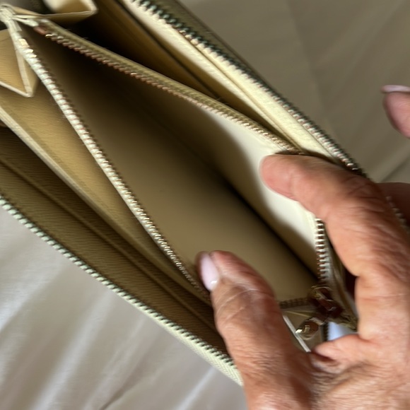 Louis Vuitton Damier Azur long Zippy Wallet-Authentic - Picture 5 of 12